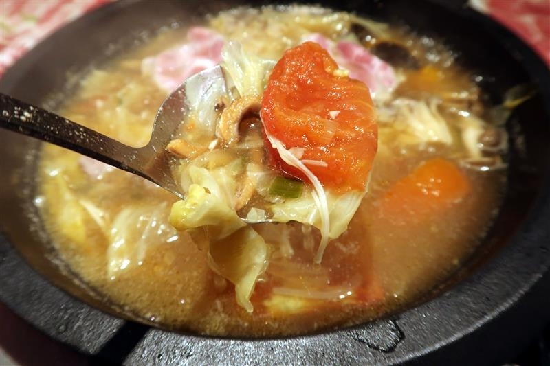 肉多多 新店 299 石頭火鍋 061.jpg