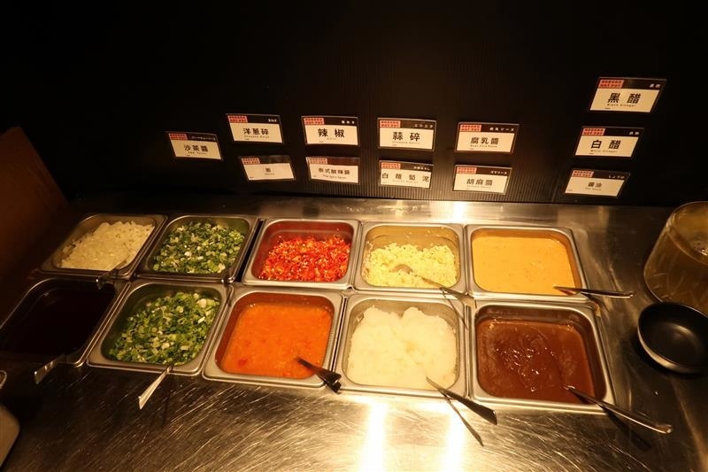 肉多多 新店 299 石頭火鍋 010.jpg