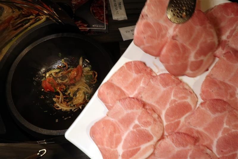 肉多多 新店 299 石頭火鍋 027.jpg