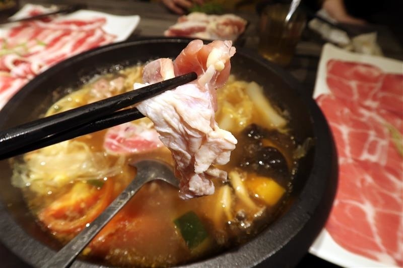 肉多多 新店 299 石頭火鍋 058.jpg