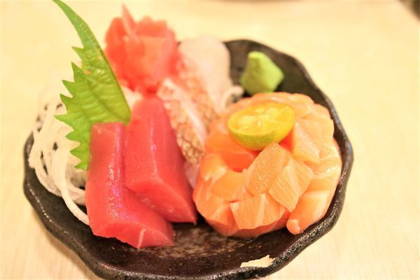 綜合生魚片 (5).jpg 綜合生魚片 (5).jpg