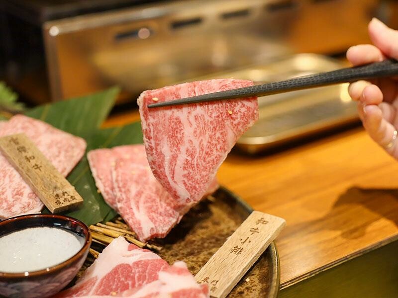 東門燒肉霸必訪，新竹A5和牛與流心漢堡排，頂級饗宴