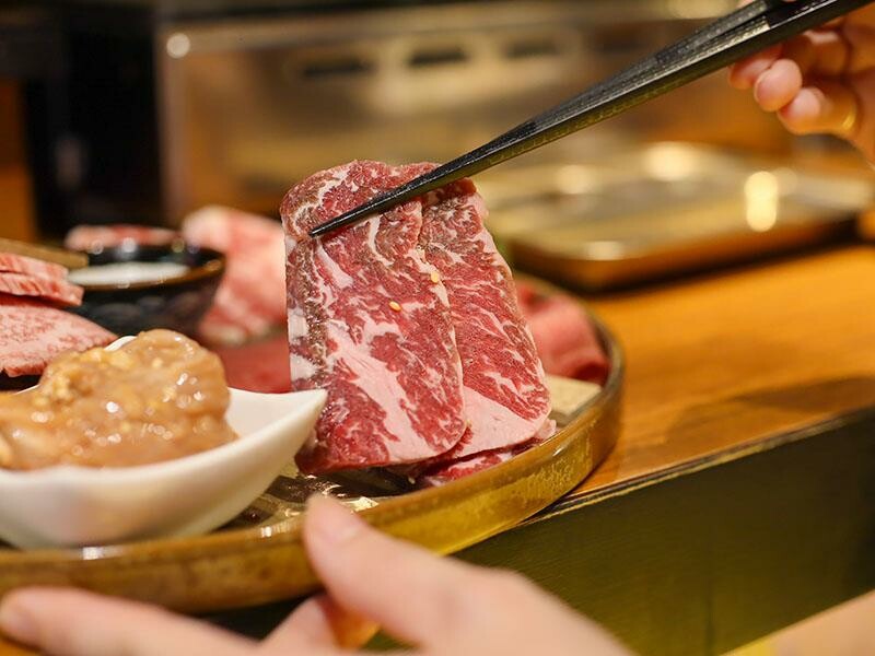 東門燒肉霸必訪，新竹A5和牛與流心漢堡排，頂級饗宴