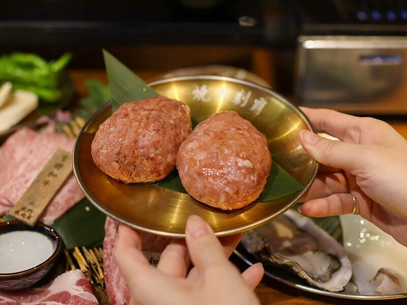 東門燒肉霸必訪，新竹A5和牛與流心漢堡排，頂級饗宴