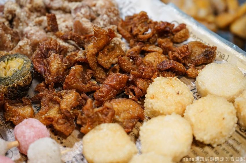 《台北新莊美食》坂本家炸物專賣店 讓學生放學想馬上手刀衝去買的好吃雞排店 《台北新莊美食》坂本家炸物專賣店 讓學生放學想馬上手刀衝去買的好吃雞排店