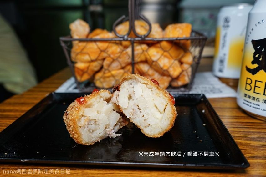 《台北新莊美食》坂本家炸物專賣店 讓學生放學想馬上手刀衝去買的好吃雞排店 《台北新莊美食》坂本家炸物專賣店 讓學生放學想馬上手刀衝去買的好吃雞排店