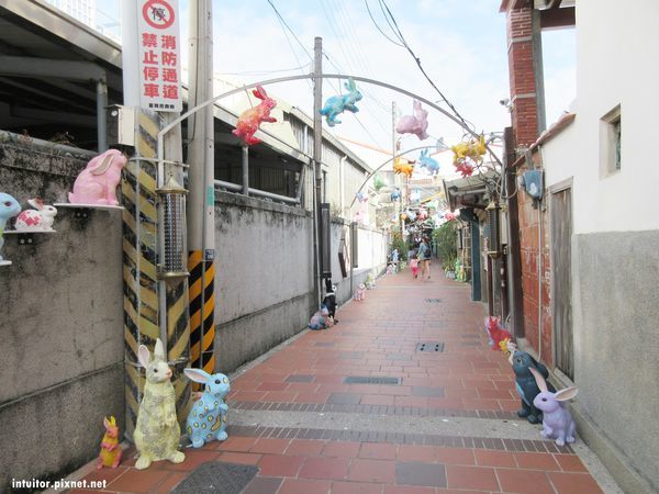 連成兔行4.JPG 連成兔行4.JPG