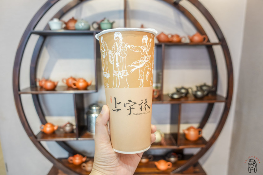 台南飲料推薦 厚鮮奶茶專賣店,使用高品質茶葉,點無糖也好喝,有一喝就會驚艷的純茶類!一不小心就會喝完。