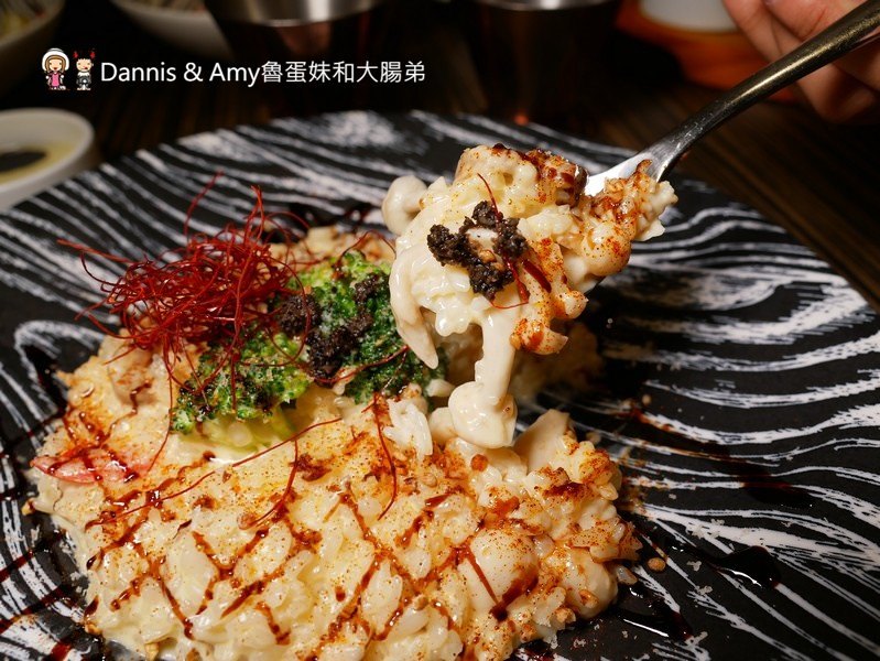 《新竹牛排美食》牛庫炭烤冷藏熟成牛排(義大利麵.燉飯)。IG打卡月亮花牆。比臉大的戰斧牛排。愛吃肉肉朋友們的首選︱(影片) 《新竹牛排美食》牛庫炭烤冷藏熟成牛排(義大利麵.燉飯)。IG打卡月亮花牆。比臉大的戰斧牛排。愛吃肉肉朋友們的首選︱(影片)