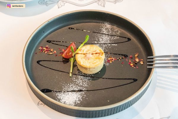 /tmp/php1OsKts /tmp/php1OsKts