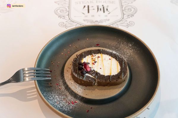 /tmp/phpFwx18v /tmp/phpFwx18v