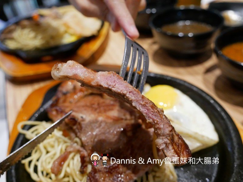 《新竹城隍廟附近吃牛排》金太子平價牛排。超值雙拼選擇更豐富。壽星優惠當月優惠菜單分享︱(影片) 《新竹城隍廟附近吃牛排》金太子平價牛排。超值雙拼選擇更豐富。壽星優惠當月優惠菜單分享︱(影片)