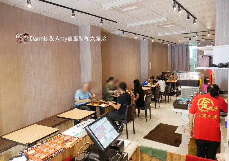 《新竹城隍廟附近吃牛排》金太子平價牛排。超值雙拼選擇更豐富。壽星優惠當月優惠菜單分享︱(影片) 《新竹城隍廟附近吃牛排》金太子平價牛排。超值雙拼選擇更豐富。壽星優惠當月優惠菜單分享︱(影片)