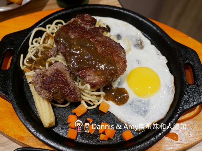 《新竹城隍廟附近吃牛排》金太子平價牛排。超值雙拼選擇更豐富。壽星優惠當月優惠菜單分享︱(影片) 《新竹城隍廟附近吃牛排》金太子平價牛排。超值雙拼選擇更豐富。壽星優惠當月優惠菜單分享︱(影片)