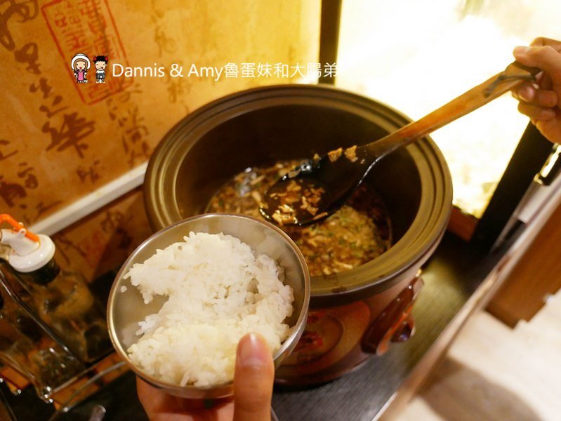 《竹北小火鍋吃吃看》皇心御膳風味鍋物-竹北中正東店。滷肉飯,爆米花,飲料冷飲,霜淇淋,杜老爺無限享用吃到飽。自由配鍋品140元︱（影片）