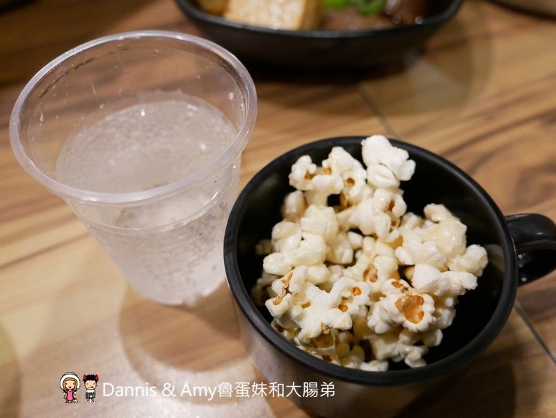 《竹北小火鍋吃吃看》皇心御膳風味鍋物-竹北中正東店。滷肉飯,爆米花,飲料冷飲,霜淇淋,杜老爺無限享用吃到飽。自由配鍋品140元︱（影片）