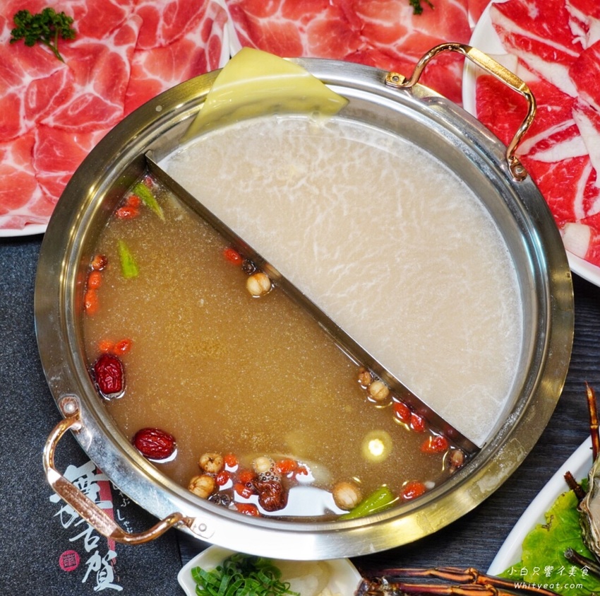 高雄火鍋【舞古賀鍋物專門店 -天祥店】痛風蝦爆海陸套餐好浮誇！菜盤還能換肉盤好佛心 高雄美食l高雄聚餐 | 小白只饗ㄔ美食