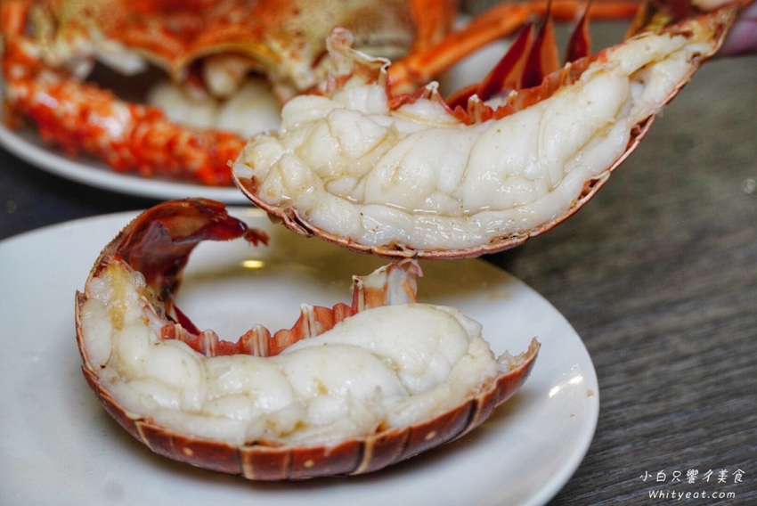 高雄火鍋【舞古賀鍋物專門店 -天祥店】痛風蝦爆海陸套餐好浮誇！菜盤還能換肉盤好佛心 高雄美食l高雄聚餐 | 小白只饗ㄔ美食