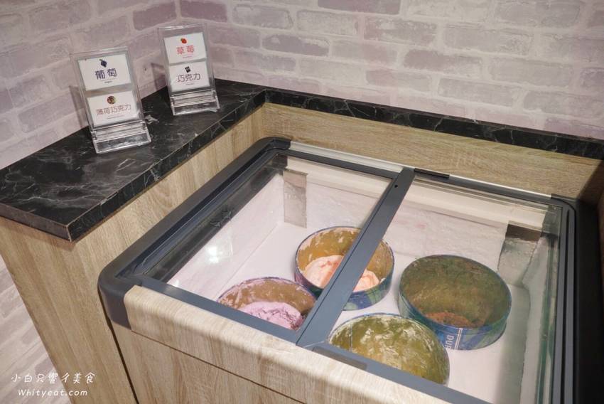 高雄火鍋【舞古賀鍋物專門店 -天祥店】痛風蝦爆海陸套餐好浮誇！菜盤還能換肉盤好佛心 高雄美食l高雄聚餐 | 小白只饗ㄔ美食