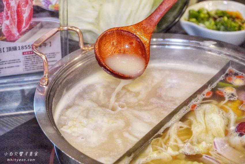 高雄火鍋【舞古賀鍋物專門店 -天祥店】痛風蝦爆海陸套餐好浮誇！菜盤還能換肉盤好佛心 高雄美食l高雄聚餐 | 小白只饗ㄔ美食