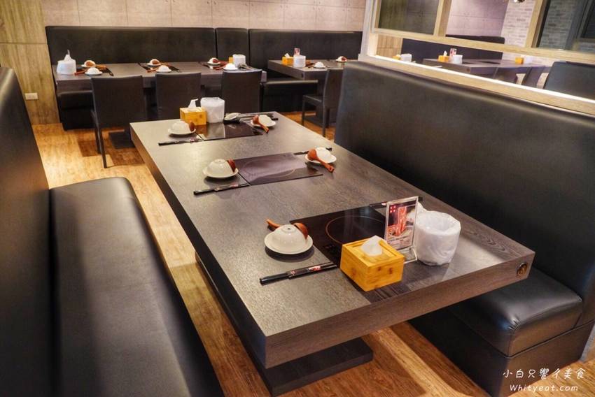 高雄火鍋【舞古賀鍋物專門店 -天祥店】痛風蝦爆海陸套餐好浮誇！菜盤還能換肉盤好佛心 高雄美食l高雄聚餐 | 小白只饗ㄔ美食