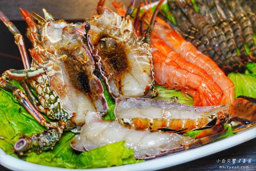 高雄火鍋【舞古賀鍋物專門店 -天祥店】痛風蝦爆海陸套餐好浮誇！菜盤還能換肉盤好佛心 高雄美食l高雄聚餐 | 小白只饗ㄔ美食