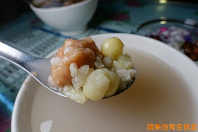 [食記] 新竹北區-慧心冰店 城隍廟必吃美食 紅豆芋頭花生綿綿桑桑 滑嫩杏仁豆腐 料多多燒仙草 冬天來碗紅豆牛奶冰好料加滿