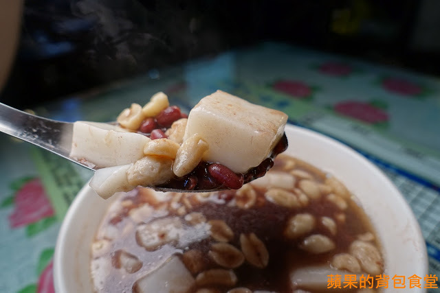 [食記] 新竹北區-慧心冰店 城隍廟必吃美食 紅豆芋頭花生綿綿桑桑 滑嫩杏仁豆腐 料多多燒仙草 冬天來碗紅豆牛奶冰好料加滿