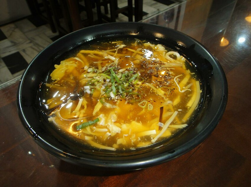 【美食】「菱東方」排骨蛋炒飯、紅油皮蛋麵、紅油抄手,中和炒飯