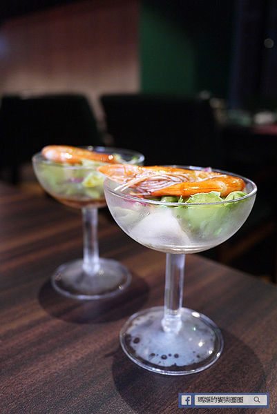 基隆火鍋【海棠春食膳鍋物】基隆麻辣鍋新開幕/老火湯&溫麻辣帶來新食感