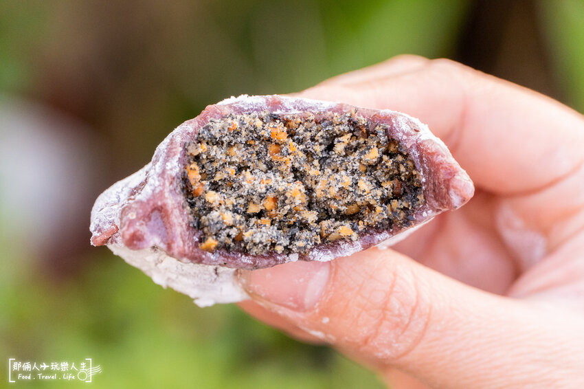 阿公、阿嬤有交代，頭牙拜土地公就是要準備麻糬~