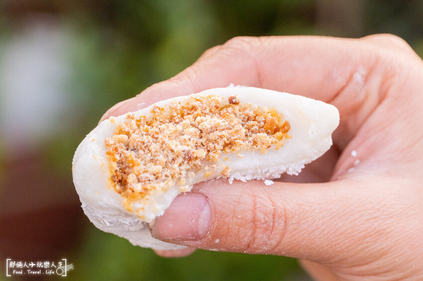 阿公、阿嬤有交代，頭牙拜土地公就是要準備麻糬~