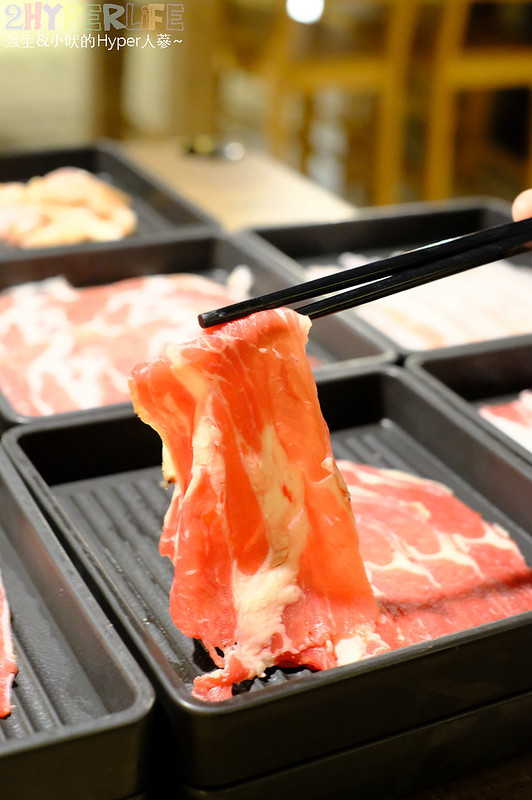 一宮壽喜燒,台中南屯壽喜鍋,台中南屯火鍋,台中南屯美食,台中吃到飽,台中壽喜燒,台中涮涮鍋,台中火鍋,台中美食,壽喜鍋吃到飽 @強生與小吠的Hyper人蔘~