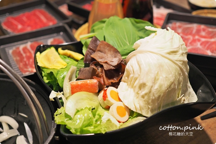 台中吃到飽這家也很狂~八種肉肉任你點,一宮壽喜燒也有火鍋吃到飽喔! 台中吃到飽這家也很狂~八種肉肉任你點,一宮壽喜燒也有火鍋吃到飽喔!