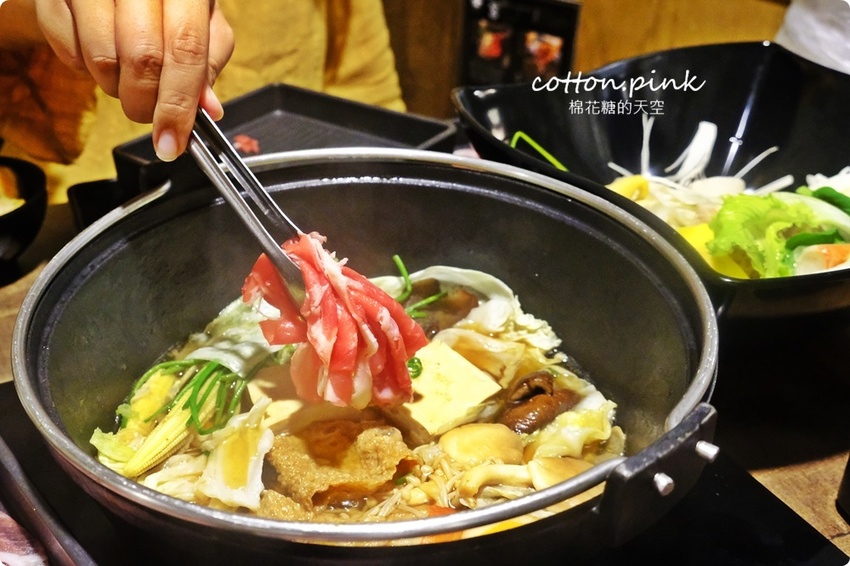 台中吃到飽這家也很狂~八種肉肉任你點,一宮壽喜燒也有火鍋吃到飽喔! 台中吃到飽這家也很狂~八種肉肉任你點,一宮壽喜燒也有火鍋吃到飽喔!