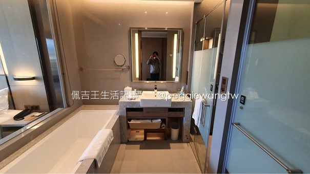 只想宅在飯店 超懶人渡假模式啟動｜桃園親子飯店推薦｜名人堂花園大飯店