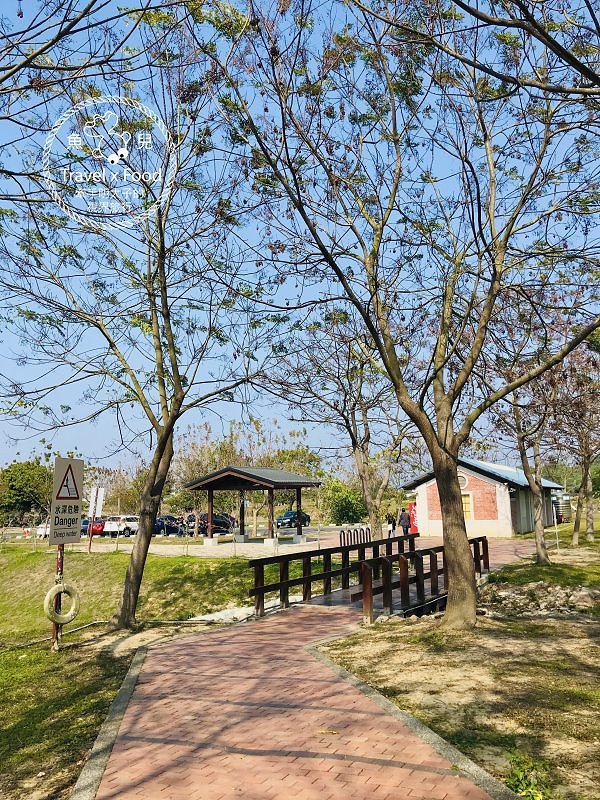 山上花園水道博物館|古蹟建築、影音互動、特色沙坑、寵物友善、189階淨水步道,賞花踏青親子同遊新地標! @魚兒 x 牽手明太子的「視」界旅行