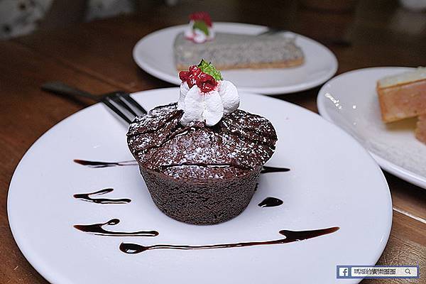 南京復興德國餐廳【舒曼六號餐館Schumann's Bistro No. 6】南德傳統德國豬腳/南京復興異國料理/南京復興早午餐