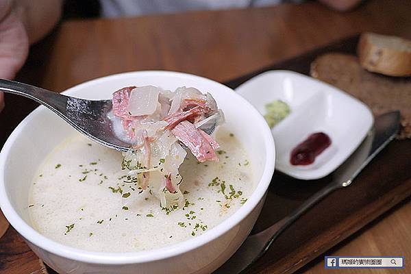 南京復興德國餐廳【舒曼六號餐館Schumann's Bistro No. 6】南德傳統德國豬腳/南京復興異國料理/南京復興早午餐