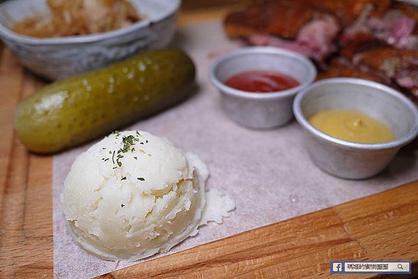 南京復興德國餐廳【舒曼六號餐館Schumann's Bistro No. 6】南德傳統德國豬腳/南京復興異國料理/南京復興早午餐