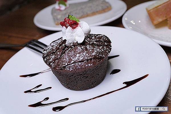 南京復興德國餐廳【舒曼六號餐館Schumann's Bistro No. 6】南德傳統德國豬腳/南京復興異國料理/南京復興早午餐