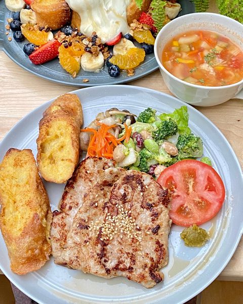 【茶杯】松山區放鬆咖啡廳|客製化料理|法式吐司