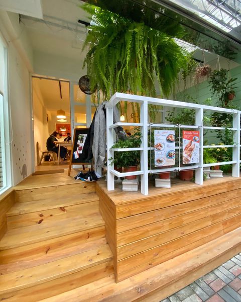 【茶杯】松山區放鬆咖啡廳|客製化料理|法式吐司