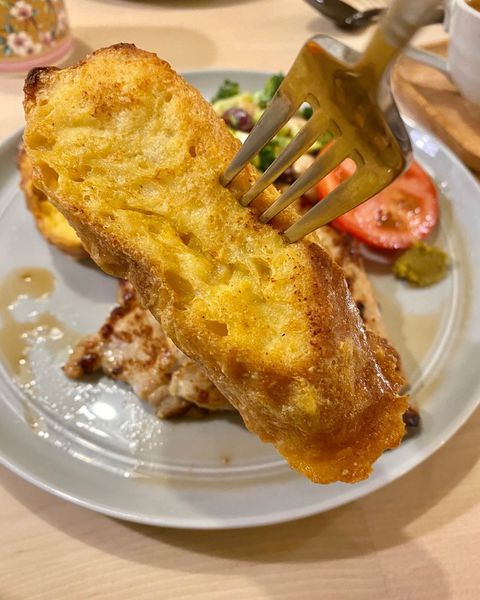 【茶杯】松山區放鬆咖啡廳|客製化料理|法式吐司