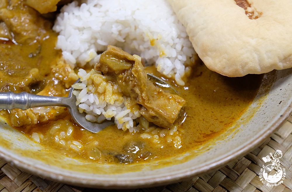 台中咖哩︳小陳故事多：馬來西亞彭于晏的家傳咖哩飯 - 金大佛的奪門而出家網誌