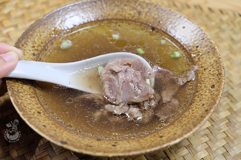 台中咖哩︳小陳故事多：馬來西亞彭于晏的家傳咖哩飯 - 金大佛的奪門而出家網誌