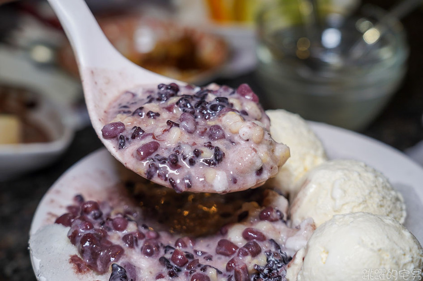 花蓮最新吃到飽! 林澤記麻辣火鍋推出中午自助餐吃到飽只要330元 螃蟹、鮮蝦 豬腳 連牛肉麵都可以無限點 招牌甜點 招牌甜點不吃會後悔 早餐也有吃到飽喔!