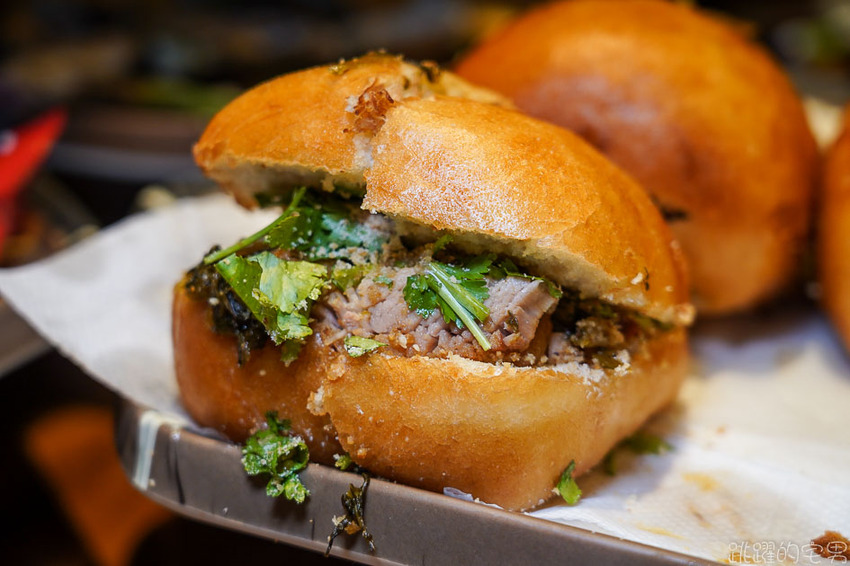 花蓮最新吃到飽! 林澤記麻辣火鍋推出中午自助餐吃到飽只要330元 螃蟹、鮮蝦 豬腳 連牛肉麵都可以無限點 招牌甜點 招牌甜點不吃會後悔 早餐也有吃到飽喔!