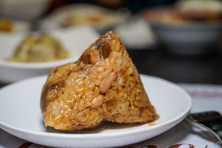 花蓮最新吃到飽! 林澤記麻辣火鍋推出中午自助餐吃到飽只要330元 螃蟹、鮮蝦 豬腳 連牛肉麵都可以無限點 招牌甜點 招牌甜點不吃會後悔 早餐也有吃到飽喔!