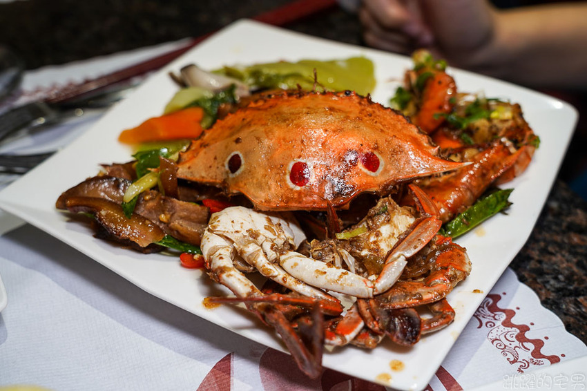 花蓮最新吃到飽! 林澤記麻辣火鍋推出中午自助餐吃到飽只要330元 螃蟹、鮮蝦 豬腳 連牛肉麵都可以無限點 招牌甜點 招牌甜點不吃會後悔 早餐也有吃到飽喔!